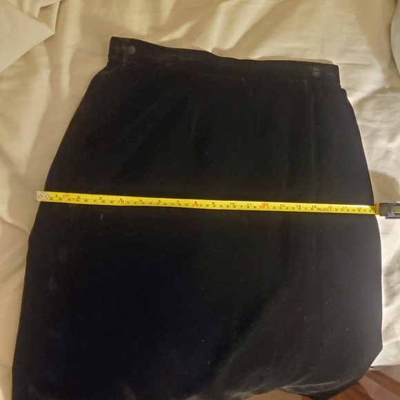 Lands End Black Velvet Skirt Women's Regular 10 - Picture 8 of 8